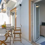 Bright 1bdr W/balcony By Lovelystay