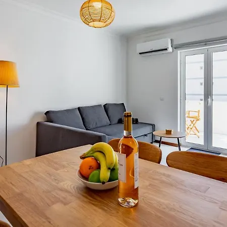 Bright 1bdr W/balcony By Lovelystay * Vila Real de Santo António